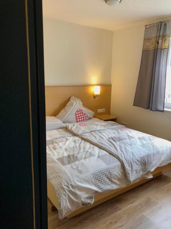 Ferienhaus Moni Mit 2 Separaten Wohnungen Am Silbersee Frielendorf Esterno foto